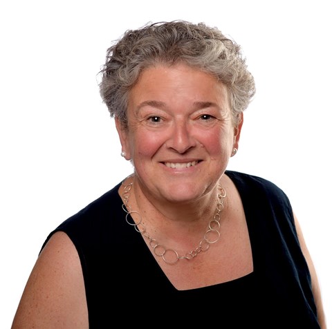 Krämer, Anette_Mitarbeiterfoto_zugeschnitten