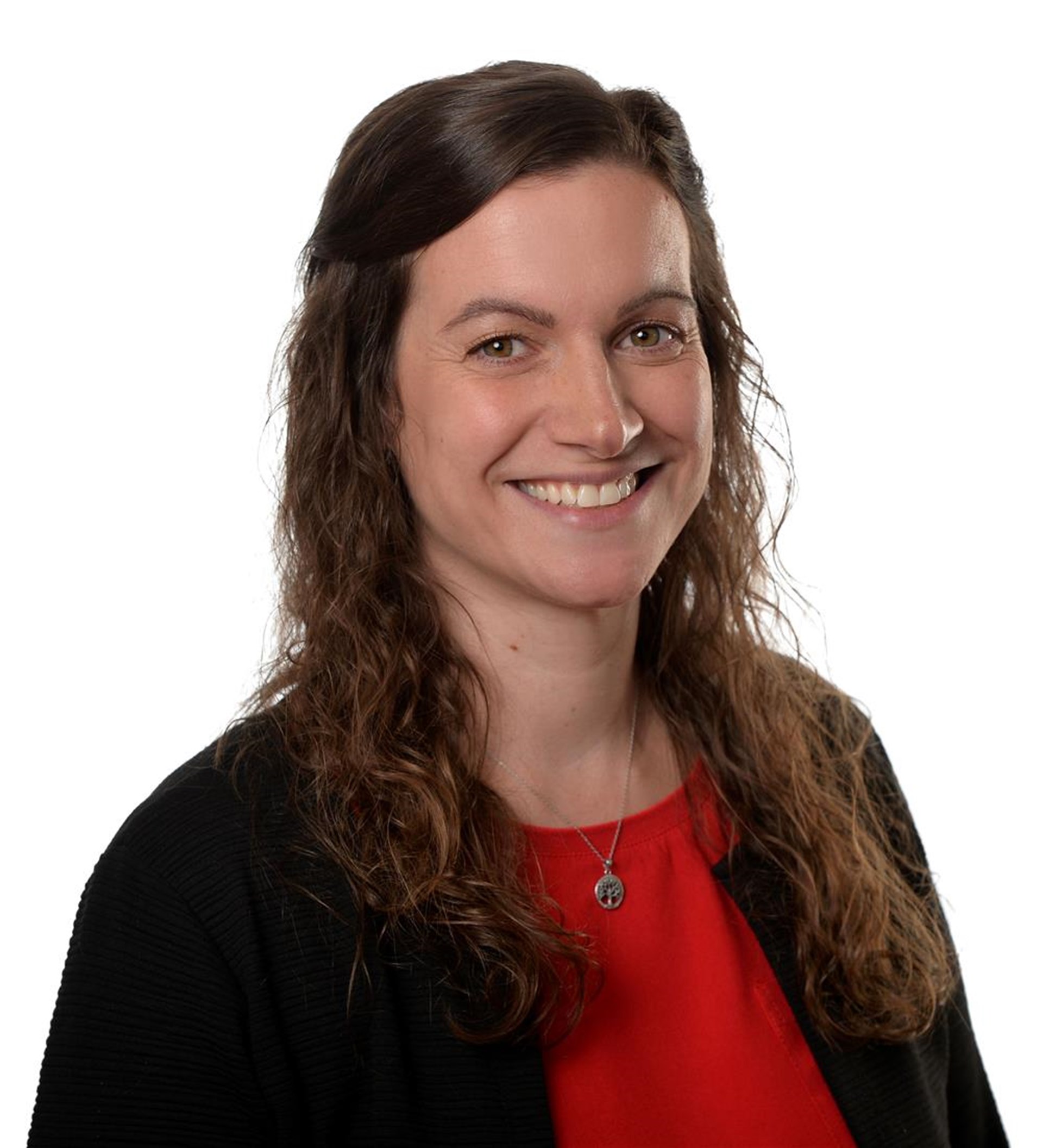 Linden, Stephanie_Mitarbeiterfoto_zugeschnitten