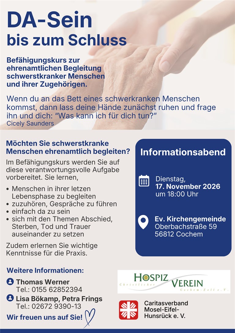 Jemand hält die Hand eines älteren Menschen.
